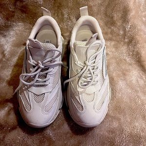 Steve Madden Possession Sneaker